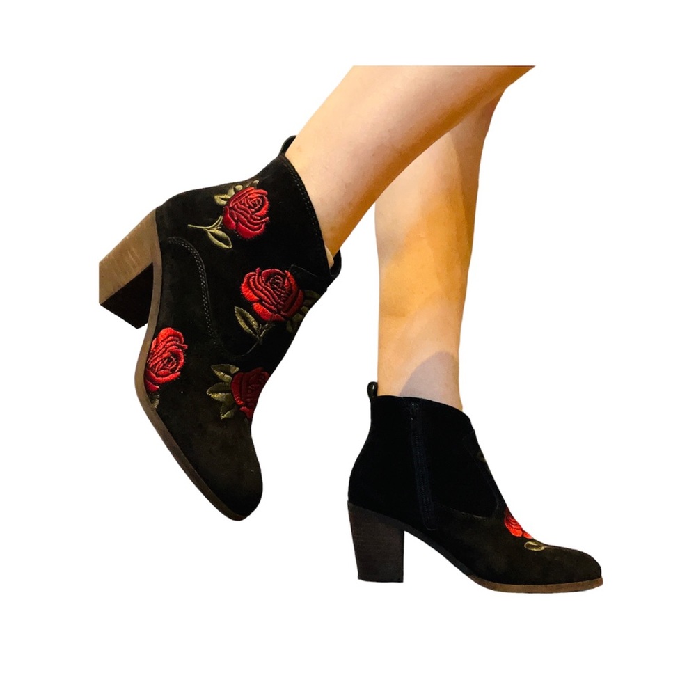LUCKY BRAND Black Embroidered Rose Chunky Heel Ankle Boot 6.5M Suede Zip $139